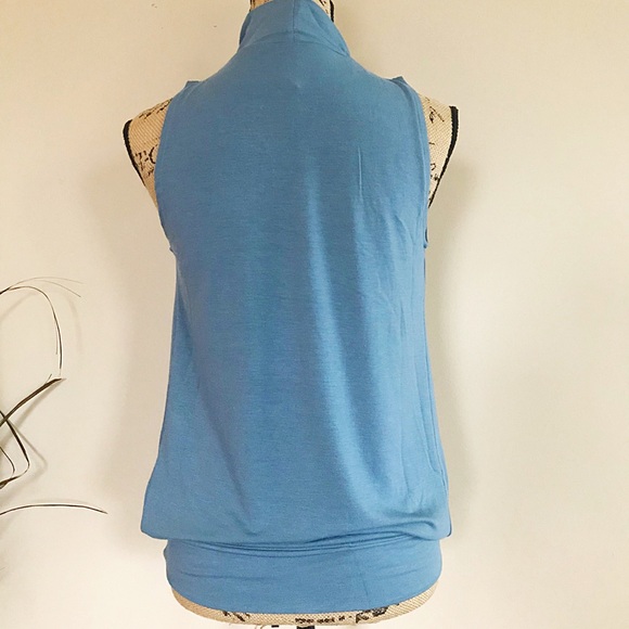 Titanium mock neck top - Picture 7 of 7